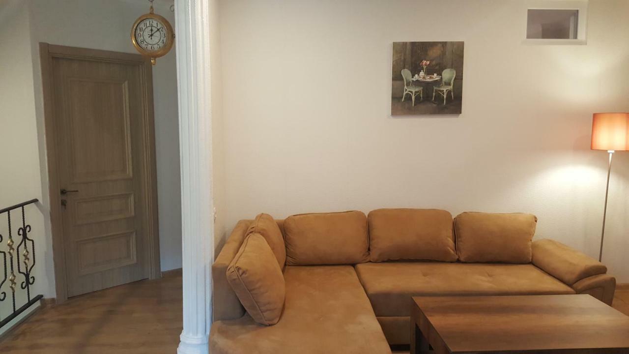 Karlsson Borjomi Apartment. Ngoại thất bức ảnh